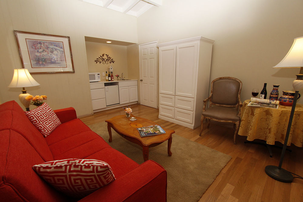 סולבנג Meadowlark Inn מראה חיצוני תמונה